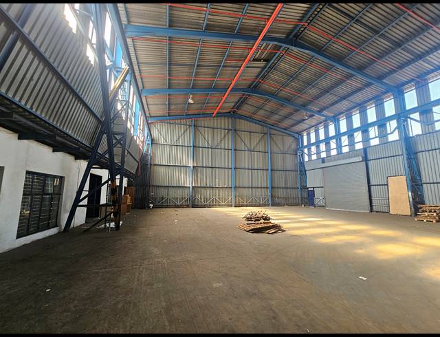 2,602M² WAREHOUSE TO LET IN TUNNEY